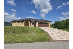 1816 Tomaso Avenue, Lehigh Acres, FL 33972 - MLS#2025005451