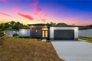 3203 18th Street, Lehigh Acres, FL 33971 - MLS#2025005622