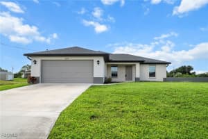 2408 Carvell Ave N, Lehigh Acres