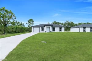 1029 Winters St E, Lehigh Acres