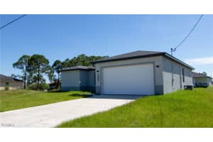 2809 18th Street, Lehigh Acres, FL 33976 - MLS#2025005843