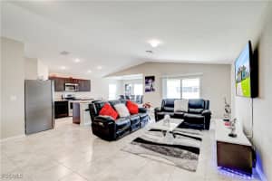 2119 6th Place, Cape Coral, FL 33909 - MLS#2025005863