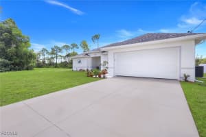 2018 33rd Lane, Cape Coral, FL 33909 - MLS#2025005887