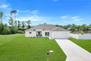 2018 33rd Lane, Cape Coral, FL 33909 - MLS#2025005887