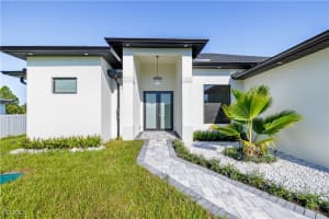 618 Parker Avenue, Lehigh Acres, FL 33974 - MLS#2025005992