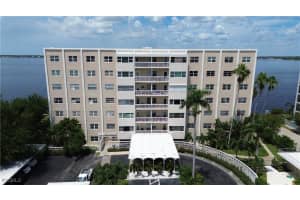 1900 Clifford St 201, Fort Myers