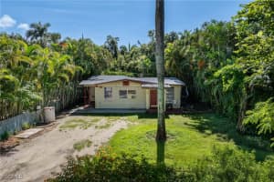 653 Howell Circle Drive, Fort Myers, FL 33905 - MLS#2025006050
