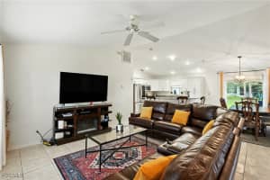 906 2nd Place, Cape Coral, FL 33909 - MLS#2025006057