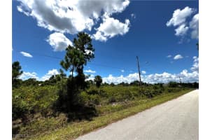 1109 Poinsettia Avenue, Lehigh Acres, FL 33972 - MLS#2025006059