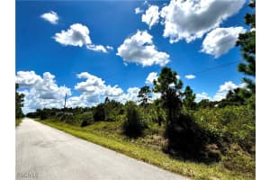 1109 Poinsettia Avenue, Lehigh Acres, FL 33972 - MLS#2025006059