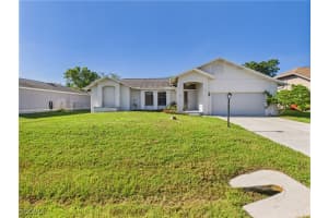 8120 Pennsylvania Blvd, Fort Myers