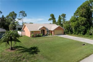 2605 11th Street, Lehigh Acres, FL 33971 - MLS#2025006271