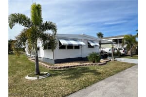 290 Valencia Drive, Fort Myers, FL 33905 - MLS#2025006282