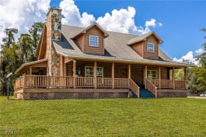 820 Jinete Street, Clewiston, FL 33440 - MLS#2025006290