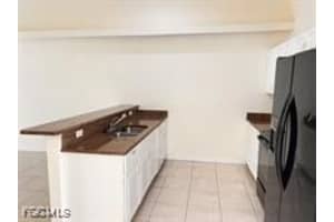 825 32nd Terrace, Cape Coral, FL 33914 - MLS#2025006294