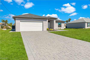 2817 3rd Street, Cape Coral, FL 33991 - MLS#2025006325