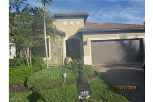 14589 Laguna Dr, Fort Myers