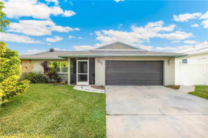 3502 18th Place, Cape Coral, FL 33904 - MLS#2025006351