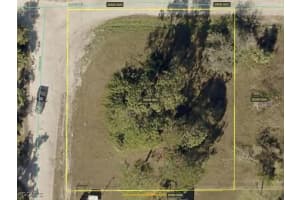 8461 EBSON DR Drive, Fort Myers, FL 33917 - MLS#2025006386