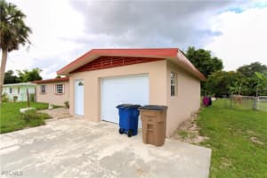 382 Ottumwa Avenue, Fort Myers, FL 33905 - MLS#2025006392