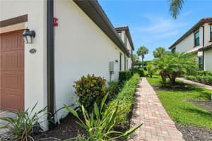 12039 Hawthorn Lake Drive, Fort Myers, FL 33913 - MLS#2025006425
