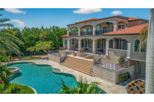 330 Cowry Ct, Sanibel