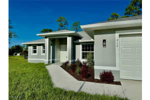 913 Desoto Avenue, Lehigh Acres, FL 33972 Sold 10/17/25