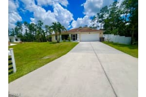 822 Johns Avenue, Lehigh Acres, FL 33972 - MLS#2025006458