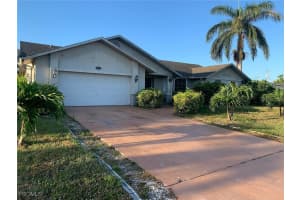 222 Se 44th Ter Cape Coral, FL 33904 - Off Market