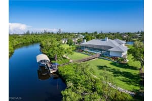 15660 Light Blue Cir, Fort Myers