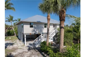 9297 Kincaid Court, Sanibel, FL 33957 - MLS#2025006486
