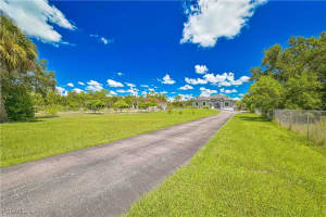 233 37th Avenue, Naples, FL 34120 - MLS#2025006487