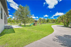 233 37th Avenue, Naples, FL 34120 - MLS#2025006487