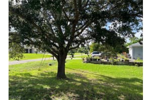 663 Dubarry Ave Avenue, Lehigh Acres, FL 33974 - MLS#2025006544