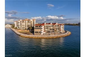 645 La Peninsula Boulevard, Naples, FL 34113 - MLS#2025006552