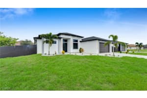 609 11th Place, Cape Coral, FL 33991 - MLS#2025006563