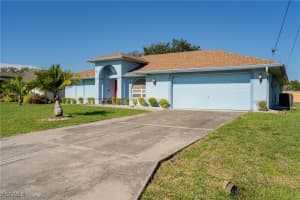 824 Se 3rd Pl, Cape Coral