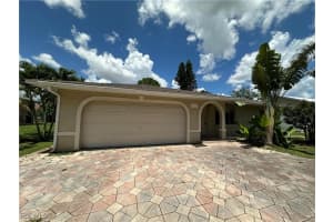 9053 Irving Rd, Fort Myers
