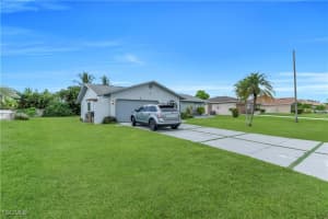 4424 13th Avenue, Cape Coral, FL 33914 - MLS#2025006707