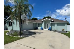 3728 Se 1st Ave, Cape Coral