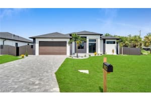 613 11th Place, Cape Coral, FL 33991 - MLS#2025006732