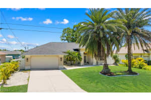2611 11th Street, Lehigh Acres, FL 33971 - MLS#2025006763