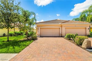 1838 Alameda Dr, Naples