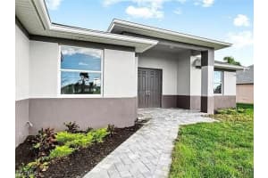 320 17th Place, Cape Coral, FL 33993 - MLS#2025006798