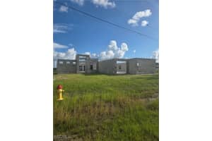 3319 Nw 1st Ter, Cape Coral