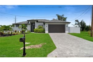 2257 Sw 2nd Ter, Cape Coral