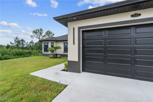 2101 9th Street, Lehigh Acres, FL 33972 - MLS#2025006859
