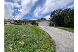 2420 2nd Ave Se, Naples