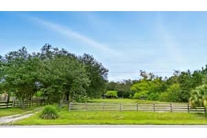435 Trader Road, Fort Denaud, FL 33935 - MLS#2025006911