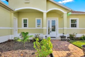 618 31st Terrace, Cape Coral, FL 33914 - MLS#2025006992